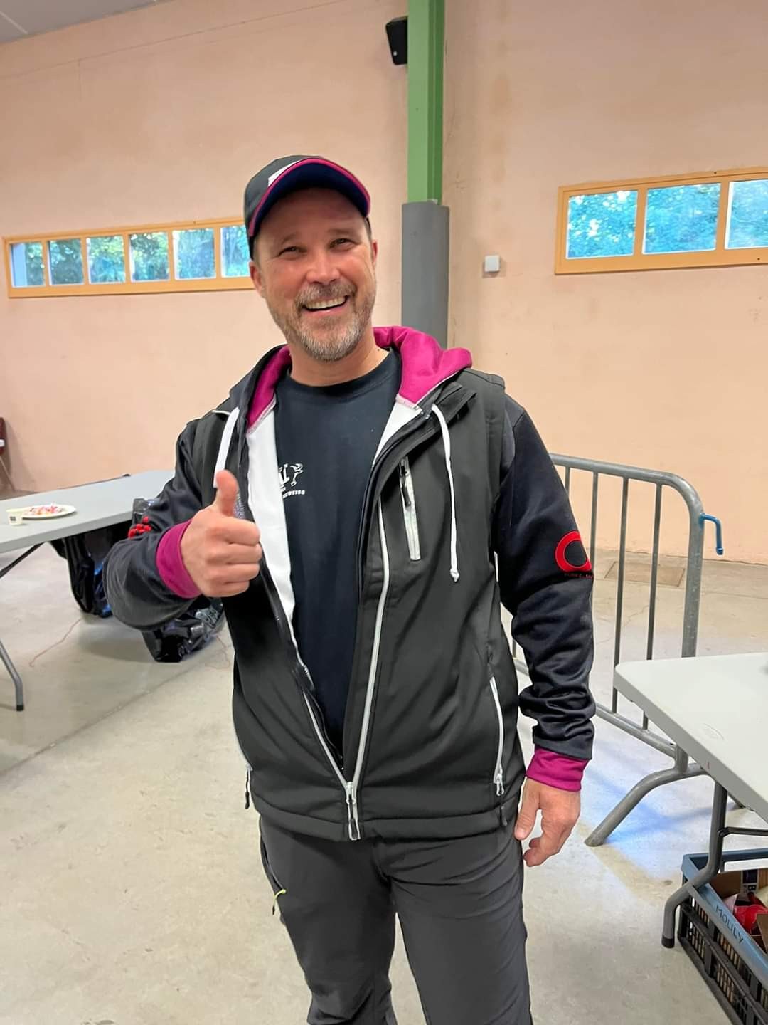 Fb img 1726593737683 1 